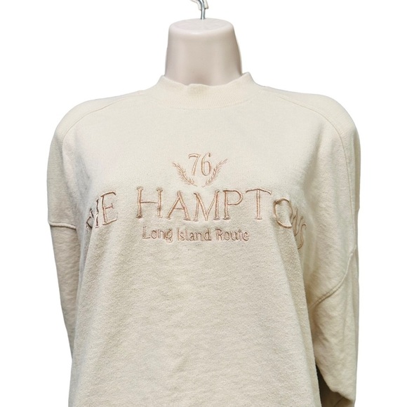 Bershka The Hamptons embroidered collegiate sweatshirt in beige ASOS Size M - Picture 5 of 8